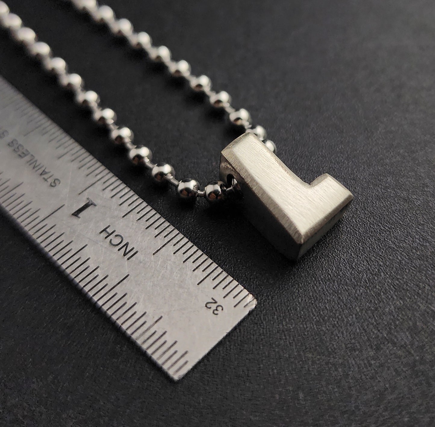 L (silver)