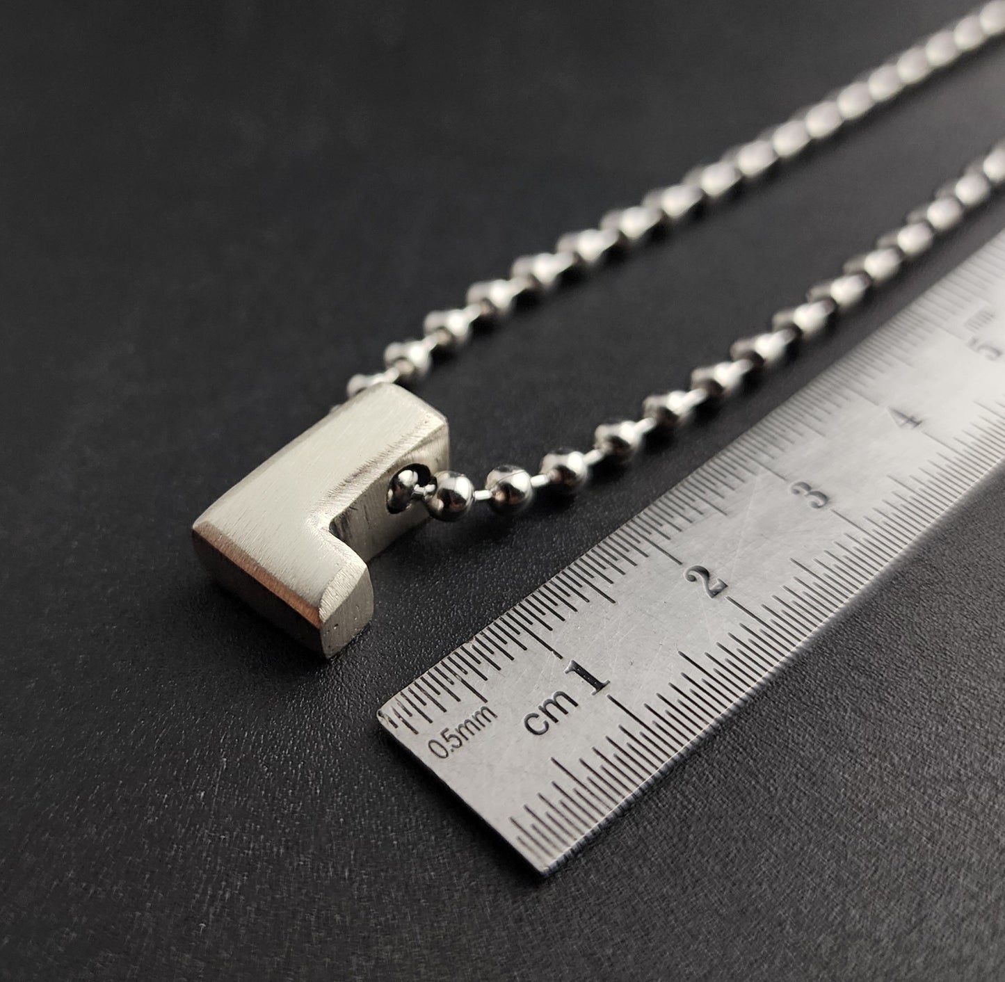 L (silver)