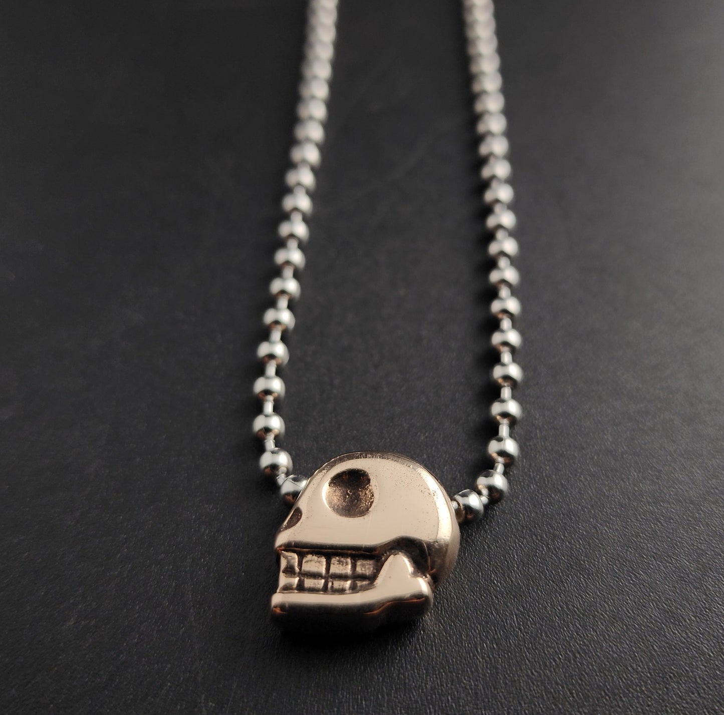 Calavera (left)