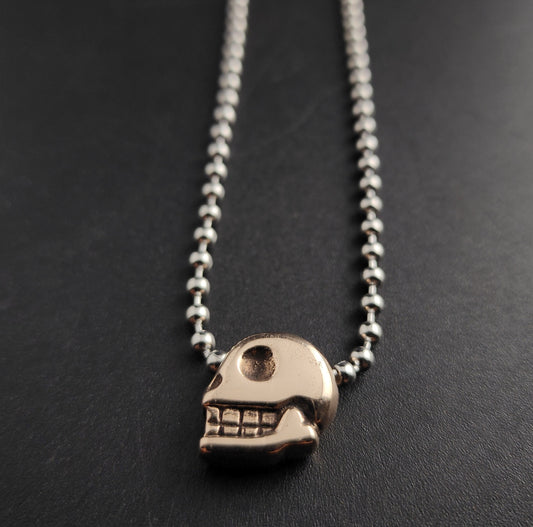 Calavera (left)