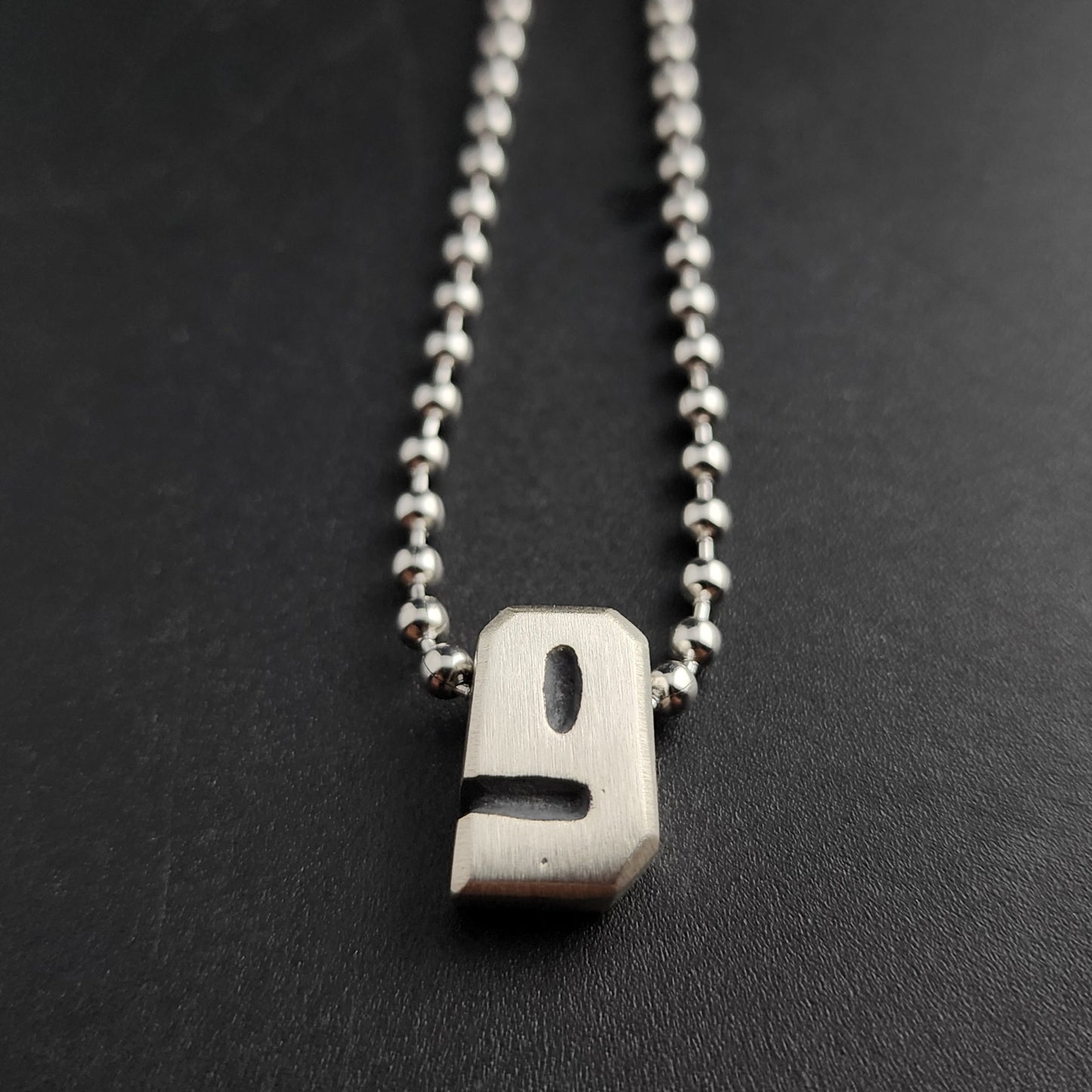 9 (silver)