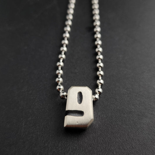 9 (silver)