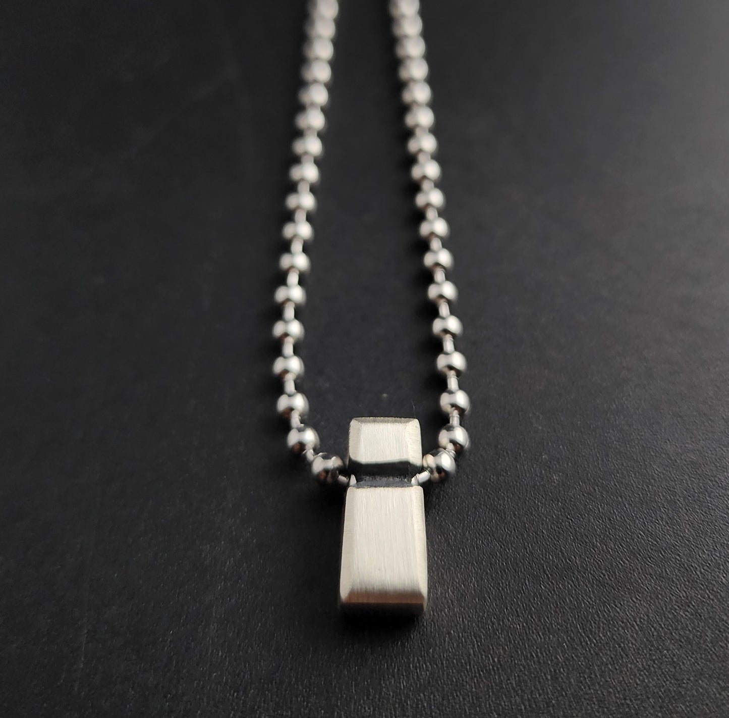 I (silver)