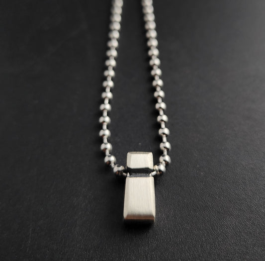 I (silver)