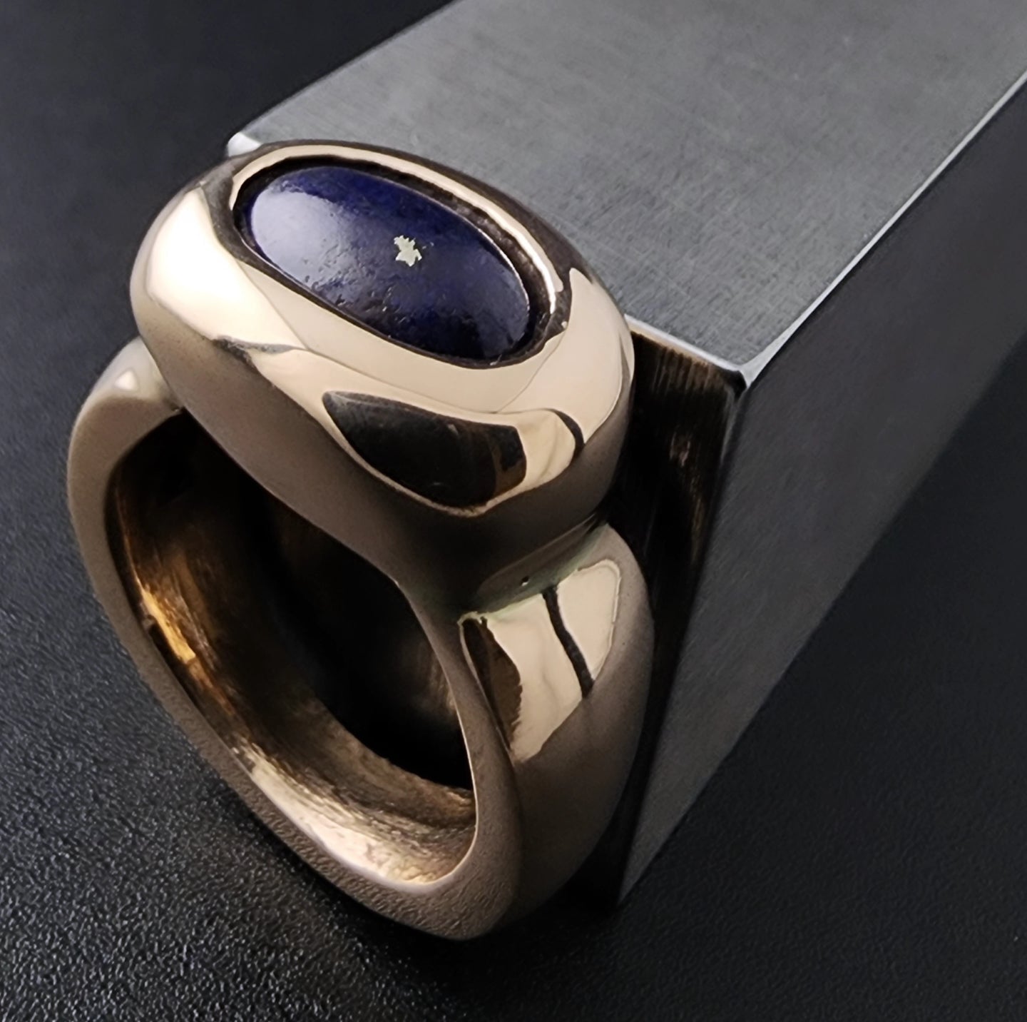 Bronze Voluptua Ring